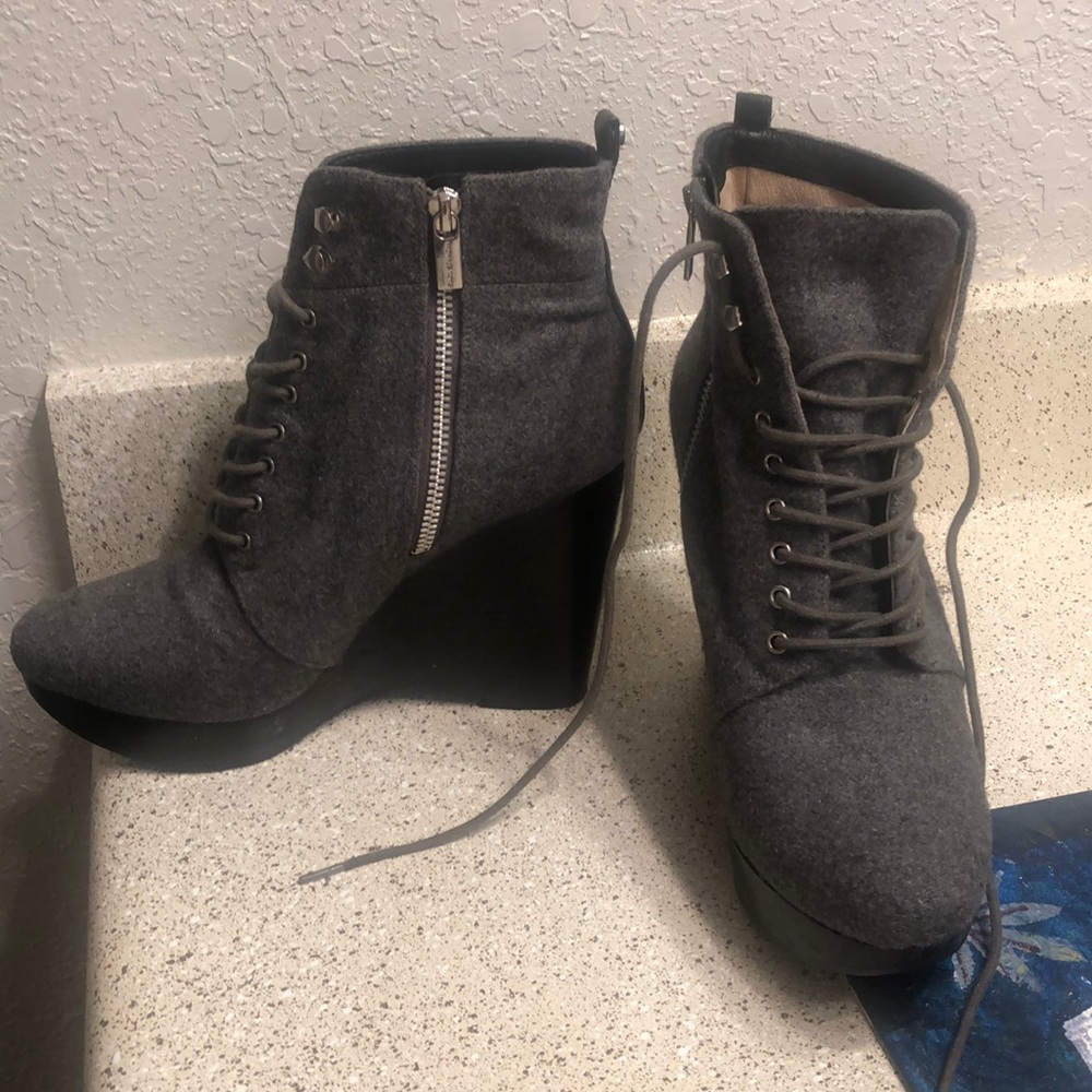 Michael Kors  ankle boots size 10M